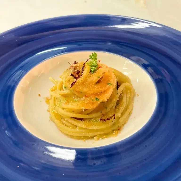 SPAGHETTI CON COLATURA DI ALICI